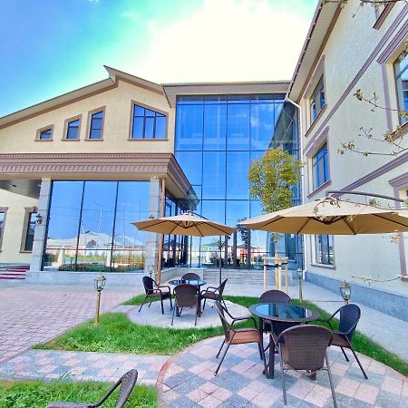 Boutique Hotel Silk Way Turkistan Buitenkant foto