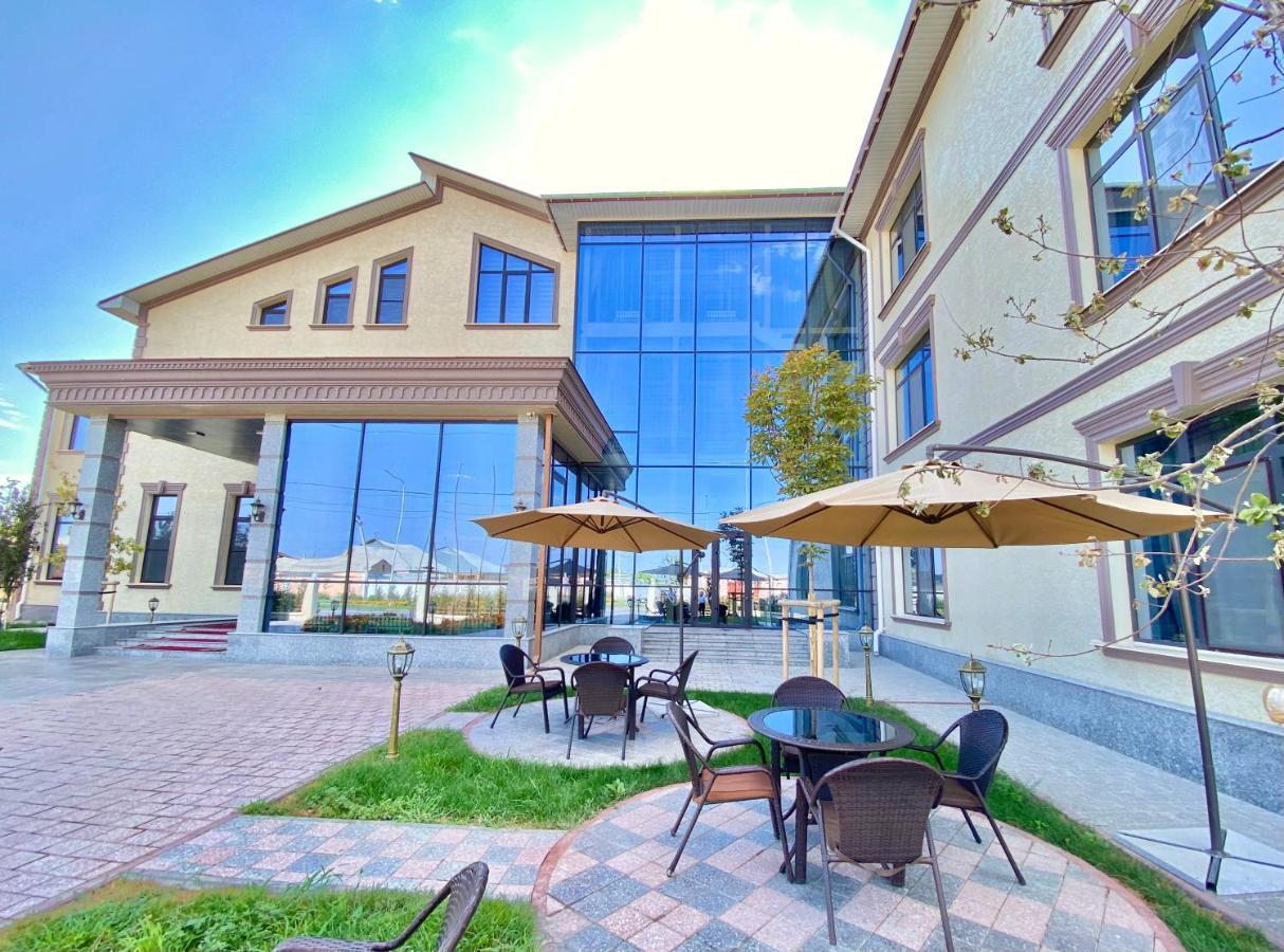 Boutique Hotel Silk Way Turkistan Buitenkant foto