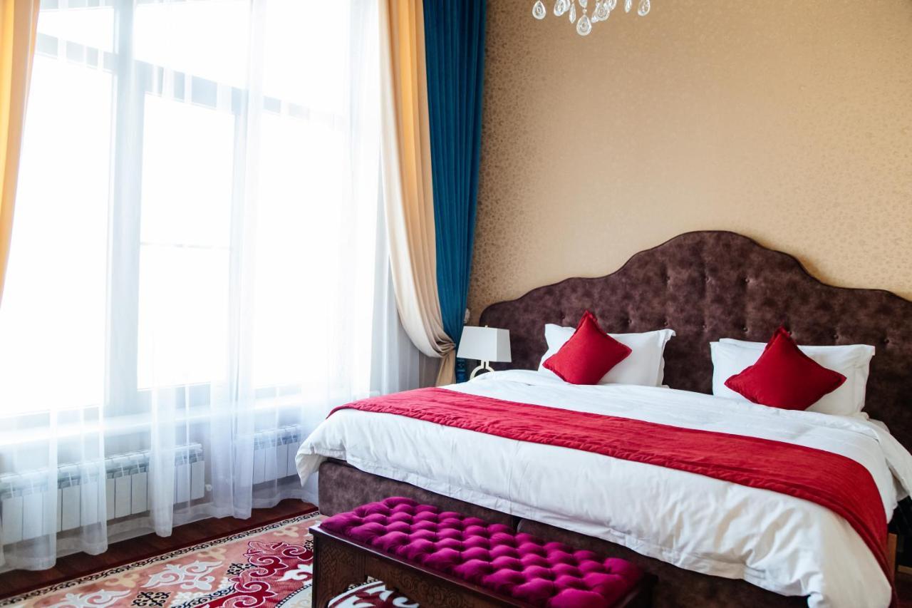 Boutique Hotel Silk Way Turkistan Buitenkant foto