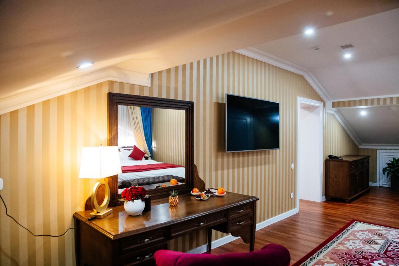 Boutique Hotel Silk Way Turkistan Buitenkant foto