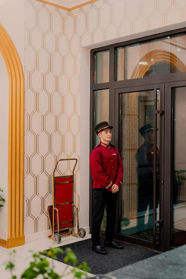 Boutique Hotel Silk Way Turkistan Buitenkant foto