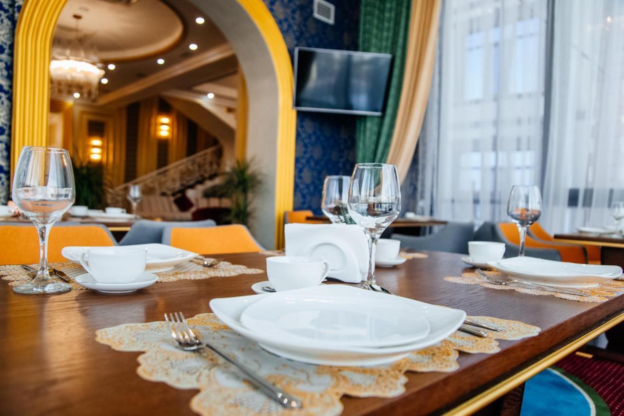 Boutique Hotel Silk Way Turkistan Buitenkant foto