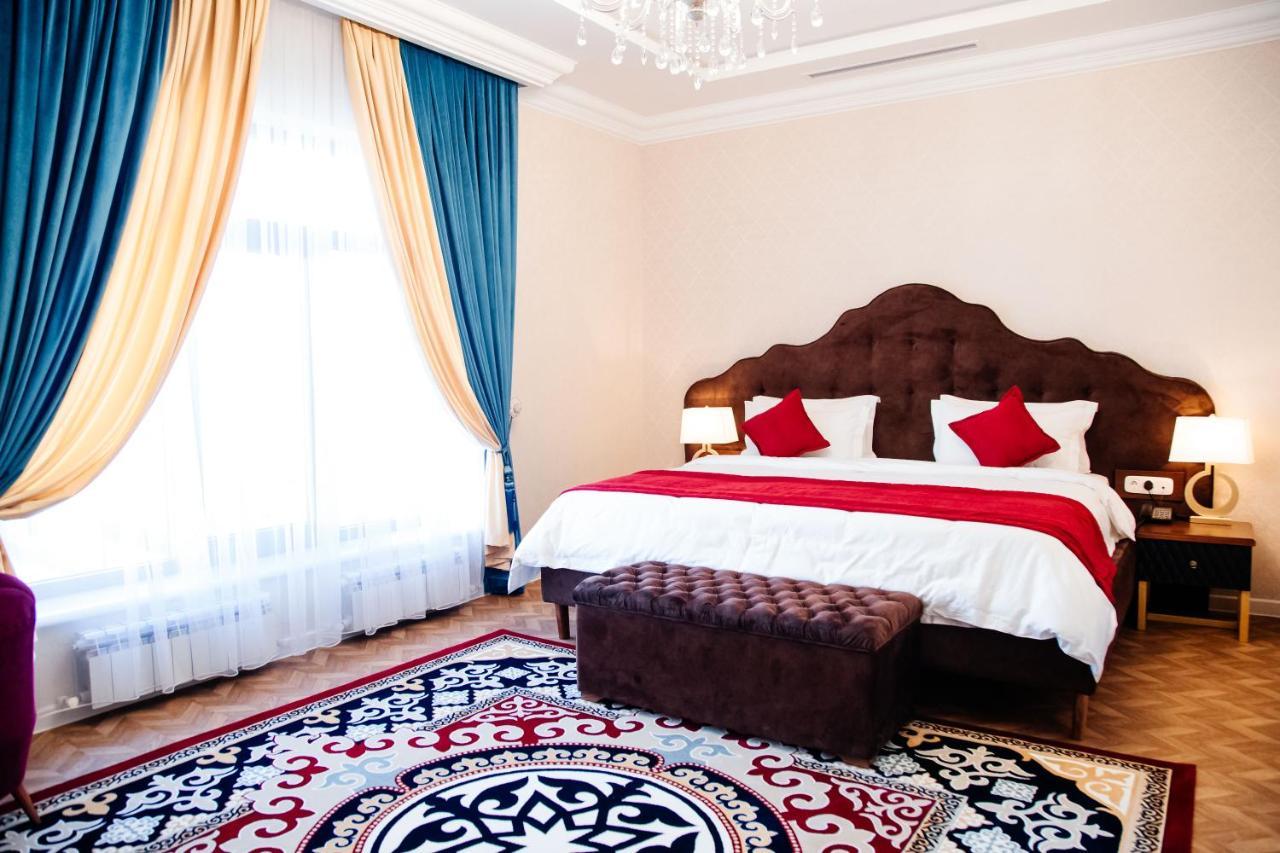 Boutique Hotel Silk Way Turkistan Buitenkant foto