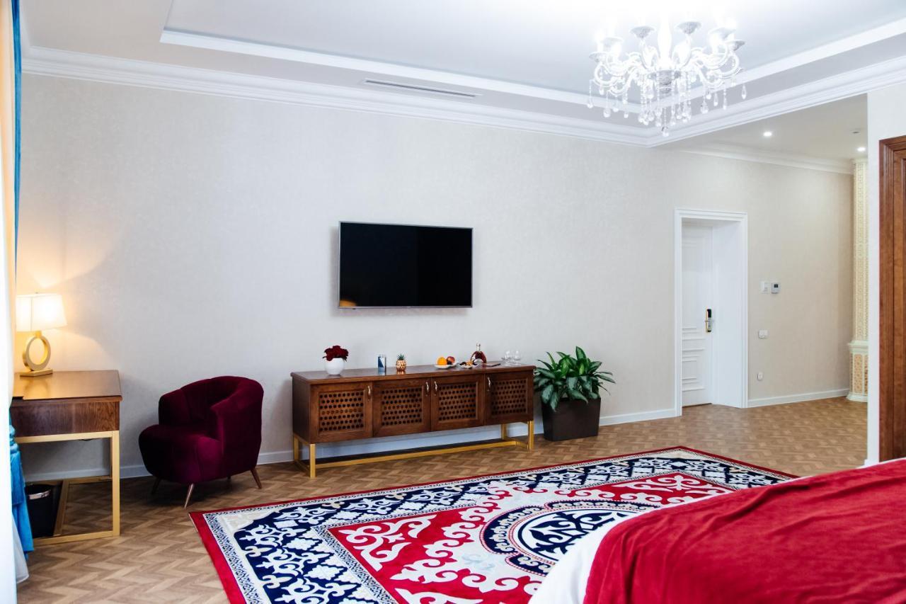 Boutique Hotel Silk Way Turkistan Buitenkant foto
