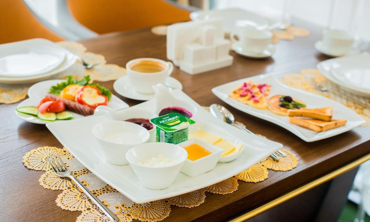 Boutique Hotel Silk Way Turkistan Buitenkant foto
